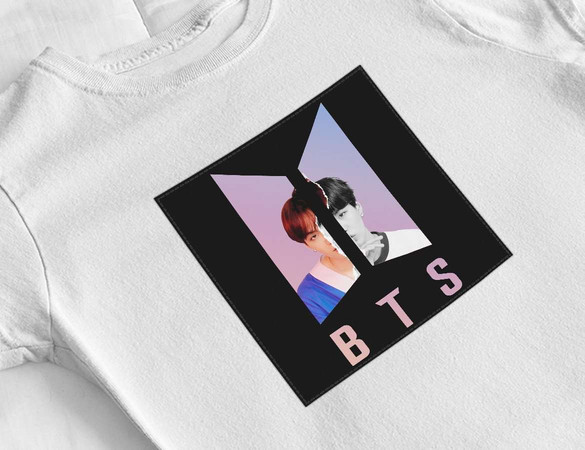 Bluzka damska z naszywką BTS SUGA