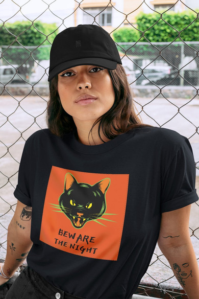 Koszulka z naszywką Beware the night