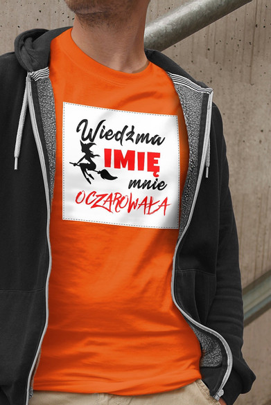 Koszulka z naszywką na Walentynki TWÓJ NAPIS